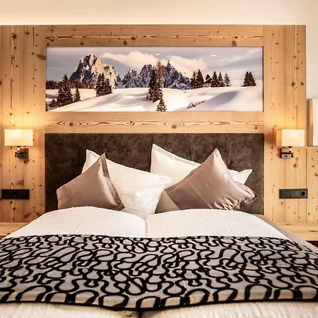 Luxury Chalet Plazola-3